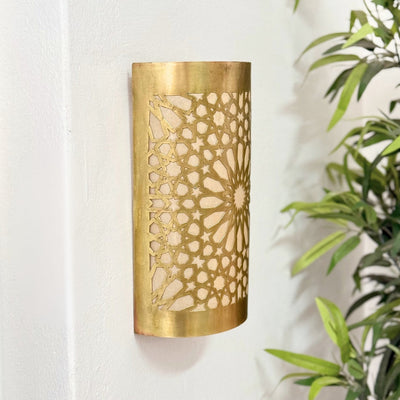 Afulki wall light in golden brass