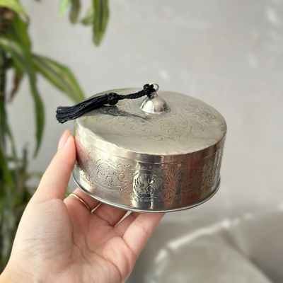 Zwak storage box in silver metal