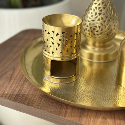 Handcrafted hammered tray in gilded brass 30cm