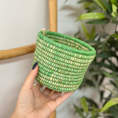 Anouz round light green basket