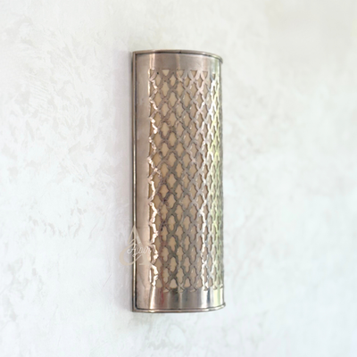 Khmissa wall light in silver-plated brass