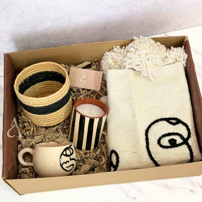 XL Oudm Black and White Handcrafted Gift Box