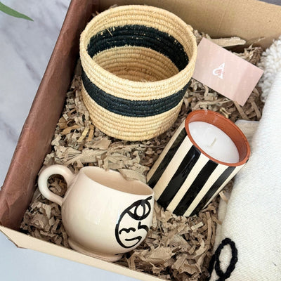 XL Oudm Black and White Handcrafted Gift Box