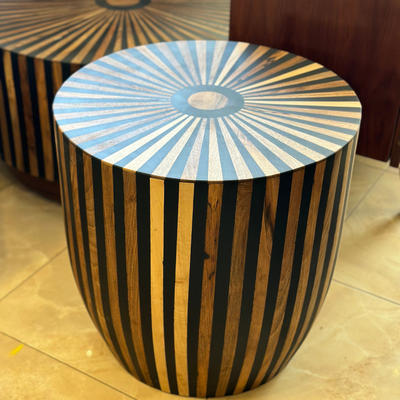 Coffee table in wood and black resin 