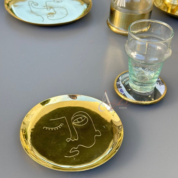 Assiette Oudm en laiton doré grande - Ajbir