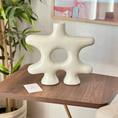 Titrit cream handmade vase 