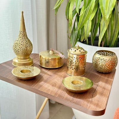Zwak round gold-plated brass candle holder