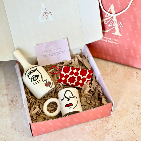 Oudm Red Handcrafted Gift Box