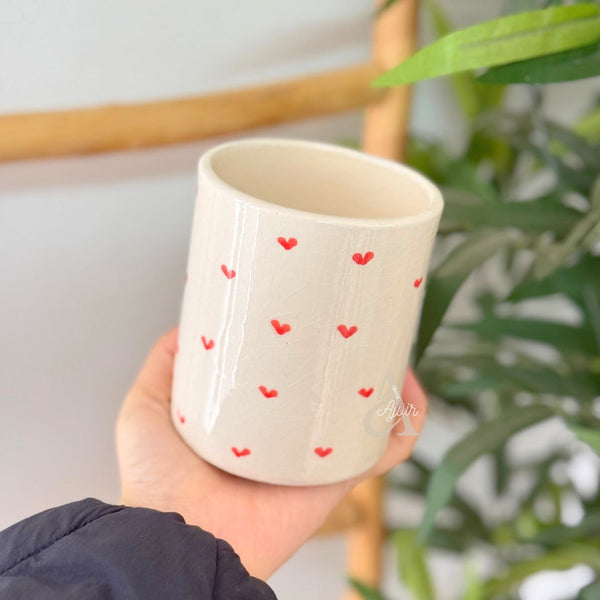 Tayri red heart pot