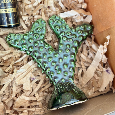 Aknari Green Handcrafted Gift Box