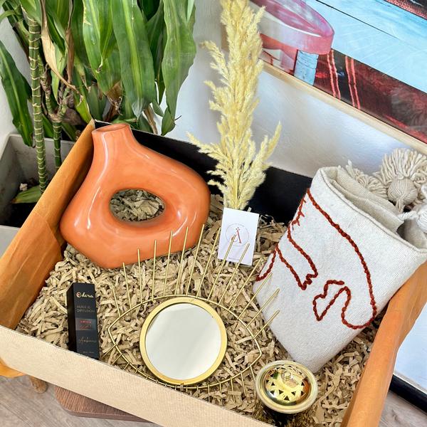 Oudm Terracotta XL Handcrafted Gift Box