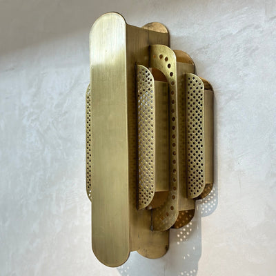 Inana wall sconce in gilded brass