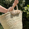 Panier en paille beldi à pompon beige