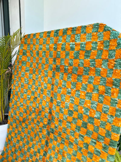 Tapis Beni Ouarain damier orange et vert 2,54m/1,54m - Ajbir