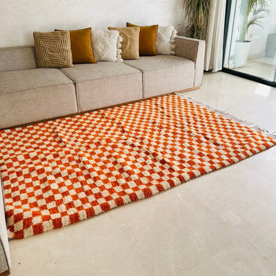 Tapis Beni Ouarain damier orange - 2,42m / 1,62m - Ajbir