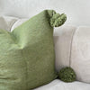 Housse de coussin à pompons 45cmx50cm vert kaki