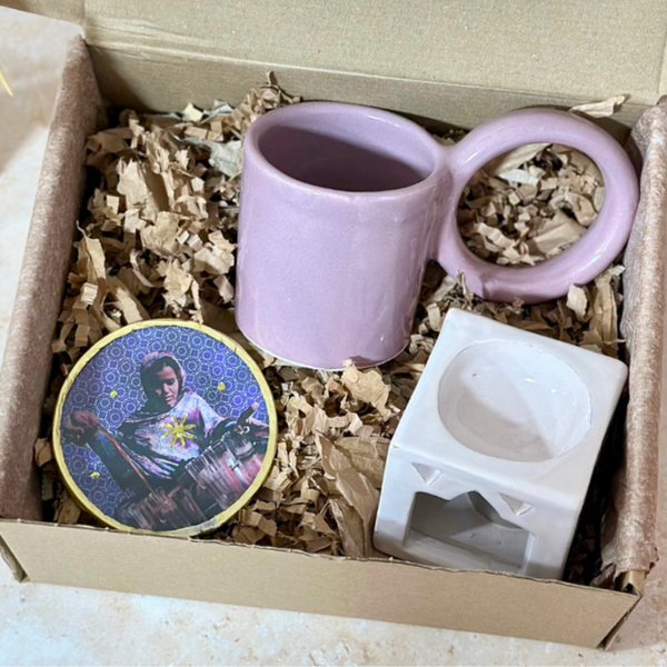 Tamu Handcrafted Gift Box