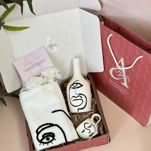 Oudm Handcrafted Gift Box