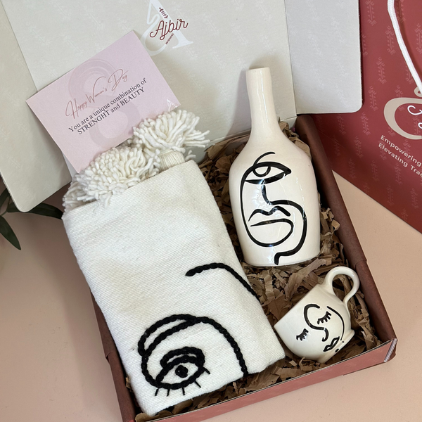 Oudm Handcrafted Gift Box