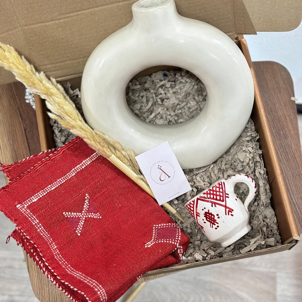 Sabra Red Handcrafted Gift Box