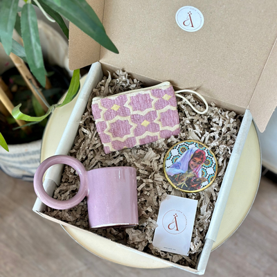 Mini Hennu Pink Handcrafted Gift Box