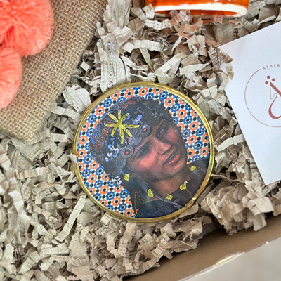 Mini Tizwelt orange handmade gift box