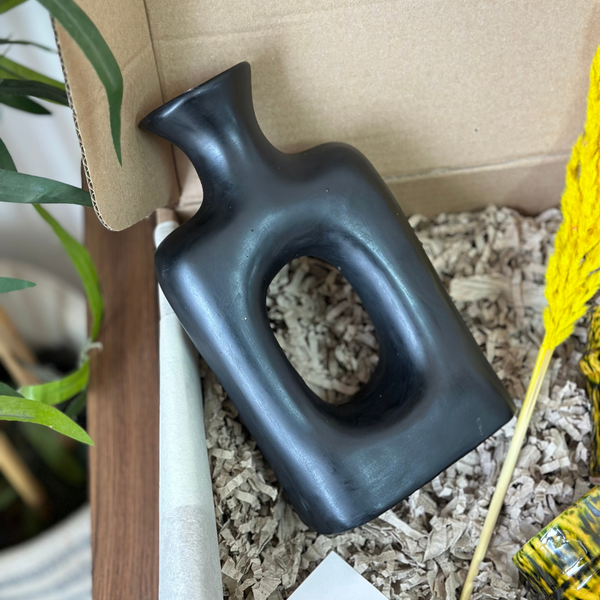 Riad black and yellow handcrafted gift box