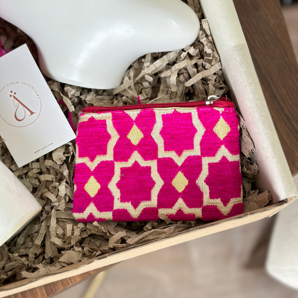 Tayyugt White and Pink Handcrafted Gift Box