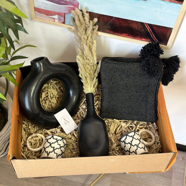 XL Tafoukt black handcrafted gift box