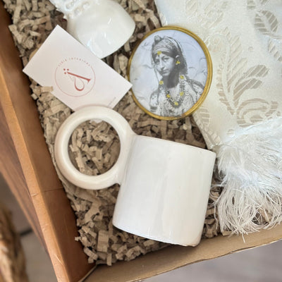 Kdib white handcrafted gift box